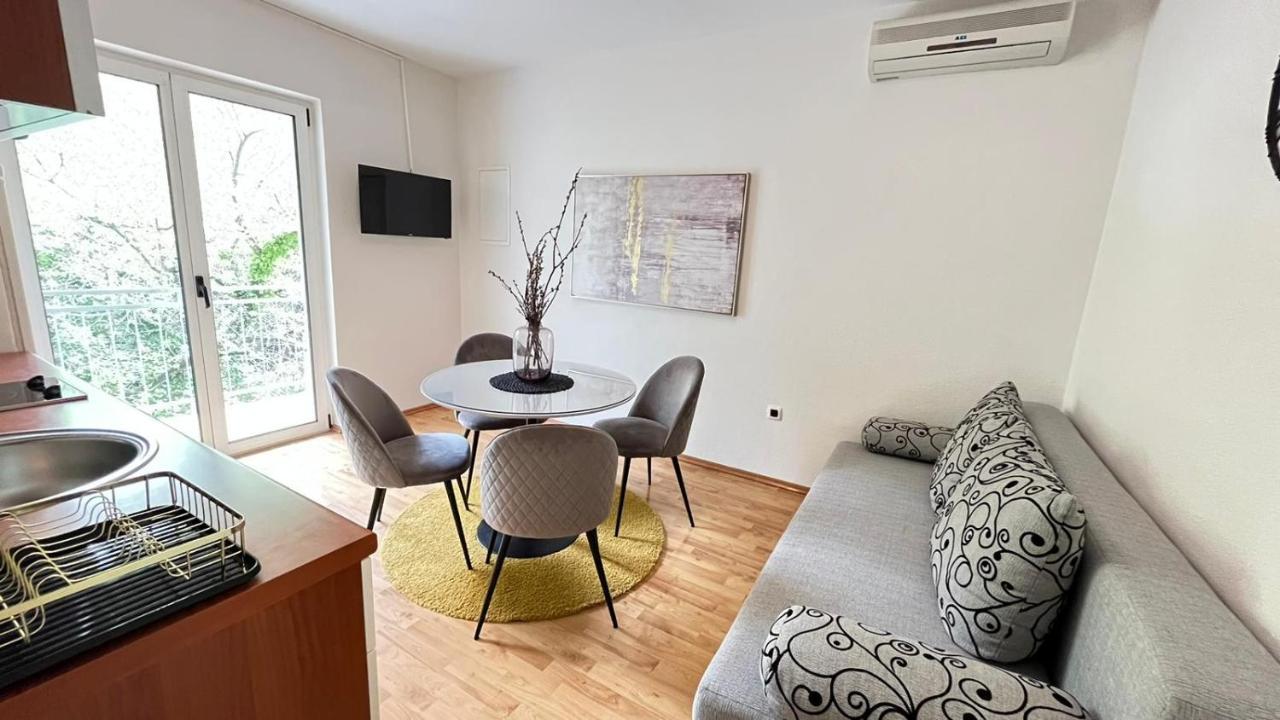 Guesthouse Civljak Baška Voda المظهر الخارجي الصورة