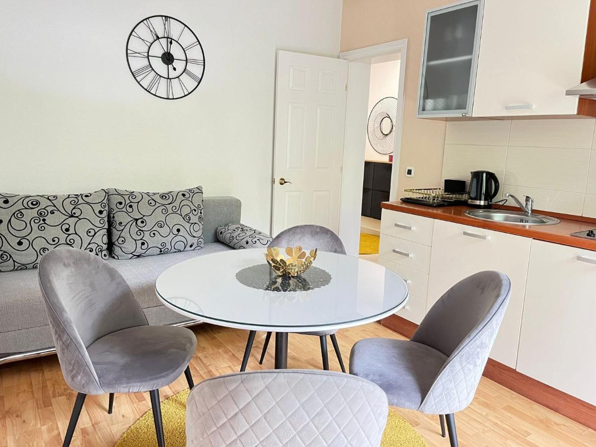 Guesthouse Civljak Baška Voda المظهر الخارجي الصورة